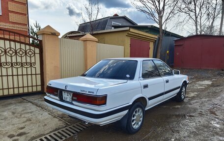 Toyota Vista, 1987 год, 249 999 рублей, 4 фотография