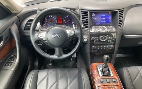 Infiniti FX II, 2011 год, 1 790 000 рублей, 10 фотография
