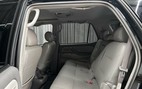 Toyota Sequoia II рестайлинг, 2005 год, 1 850 000 рублей, 18 фотография