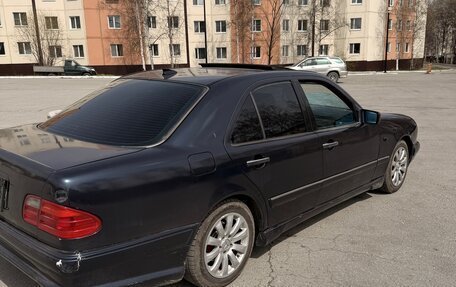 Mercedes-Benz E-Класс, 1997 год, 325 000 рублей, 5 фотография