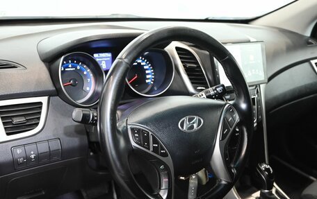 Hyundai i30 II рестайлинг, 2013 год, 1 000 000 рублей, 13 фотография
