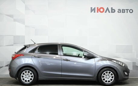 Hyundai i30 II рестайлинг, 2013 год, 1 000 000 рублей, 9 фотография