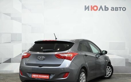 Hyundai i30 II рестайлинг, 2013 год, 1 000 000 рублей, 7 фотография
