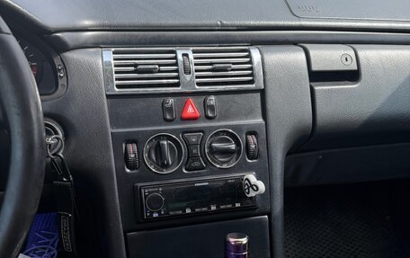 Mercedes-Benz E-Класс, 1997 год, 325 000 рублей, 9 фотография