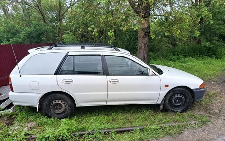 Mitsubishi Libero I рестайлинг, 1996 год, 100 000 рублей, 10 фотография