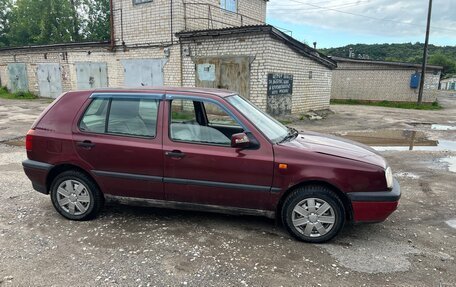 Volkswagen Golf III, 1992 год, 115 000 рублей, 2 фотография