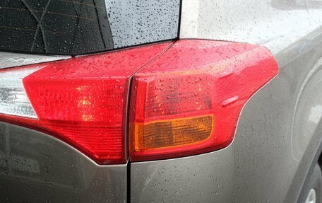 Toyota RAV4, 2013 год, 1 850 000 рублей, 15 фотография