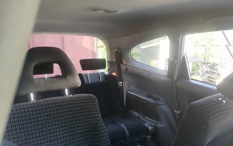 Honda Stream I рестайлинг, 2001 год, 450 000 рублей, 3 фотография