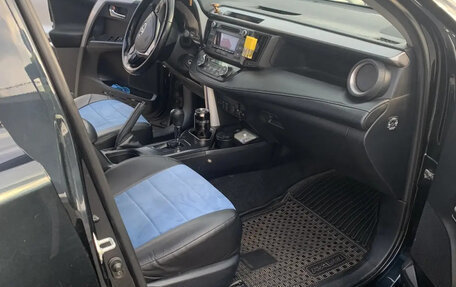 Toyota RAV4, 2018 год, 2 350 000 рублей, 13 фотография