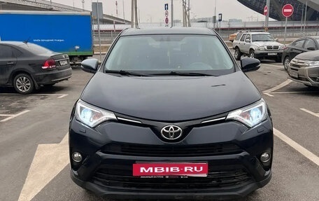 Toyota RAV4, 2018 год, 2 350 000 рублей, 4 фотография