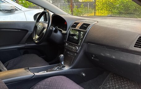 Toyota Avensis III рестайлинг, 2009 год, 860 000 рублей, 2 фотография