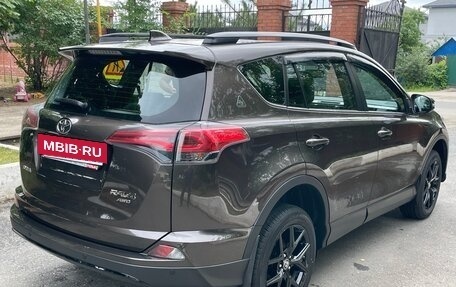 Toyota RAV4, 2019 год, 2 980 000 рублей, 3 фотография