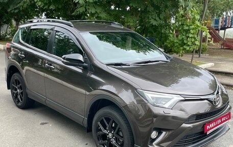 Toyota RAV4, 2019 год, 2 980 000 рублей, 2 фотография