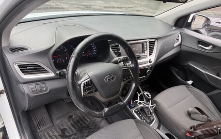Hyundai Solaris II рестайлинг, 2019 год, 1 350 000 рублей, 5 фотография
