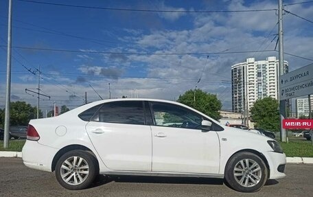Volkswagen Polo VI (EU Market), 2012 год, 405 000 рублей, 2 фотография