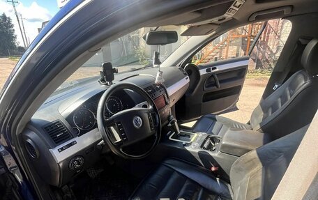 Volkswagen Touareg III, 2005 год, 750 000 рублей, 6 фотография
