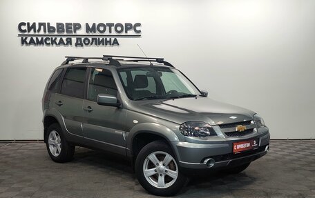 Chevrolet Niva I рестайлинг, 2018 год, 800 000 рублей, 3 фотография