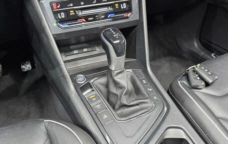 Volkswagen Tiguan II, 2023 год, 3 100 000 рублей, 7 фотография