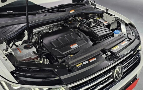 Volkswagen Tiguan II, 2023 год, 3 100 000 рублей, 8 фотография