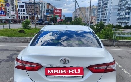 Toyota Camry, 2018 год, 2 510 000 рублей, 8 фотография