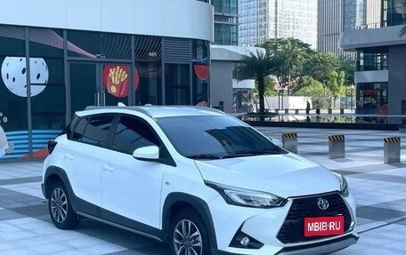Toyota Yaris XP150 рестайлинг, 2021 год, 1 299 999 рублей, 1 фотография