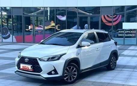 Toyota Yaris XP150 рестайлинг, 2021 год, 1 299 999 рублей, 3 фотография