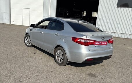 KIA Rio III рестайлинг, 2013 год, 830 000 рублей, 3 фотография