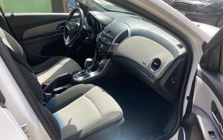 Chevrolet Cruze II, 2013 год, 685 000 рублей, 7 фотография