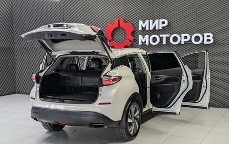 Nissan Murano, 2017 год, 1 999 000 рублей, 7 фотография