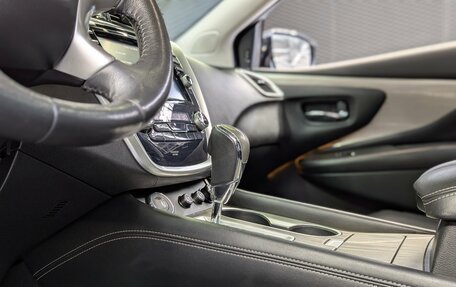 Nissan Murano, 2017 год, 1 999 000 рублей, 15 фотография