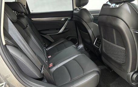 Geely Atlas, 2024 год, 2 400 000 рублей, 18 фотография