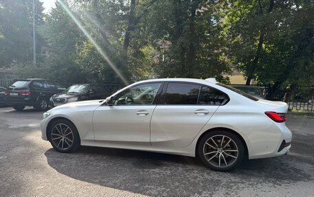 BMW 3 серия, 2021 год, 3 890 000 рублей, 9 фотография