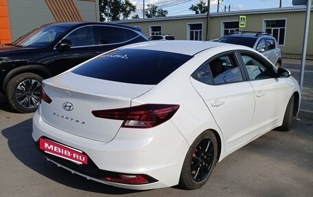 Hyundai Elantra VI рестайлинг, 2019 год, 1 250 000 рублей, 2 фотография