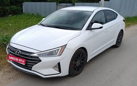 Hyundai Elantra VI рестайлинг, 2019 год, 1 250 000 рублей, 9 фотография