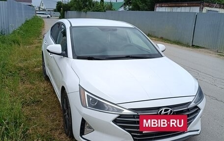 Hyundai Elantra VI рестайлинг, 2019 год, 1 250 000 рублей, 10 фотография