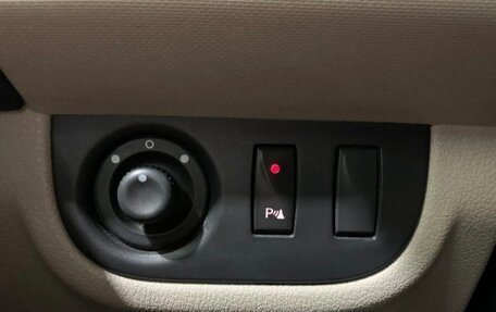 Renault Logan II, 2014 год, 570 000 рублей, 11 фотография
