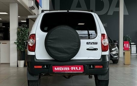 Chevrolet Niva I рестайлинг, 2019 год, 650 000 рублей, 4 фотография
