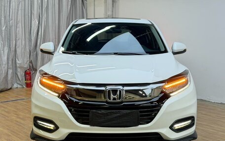 Honda Vezel, 2022 год, 1 300 000 рублей, 2 фотография