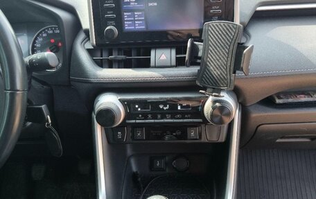 Toyota RAV4, 2021 год, 2 830 000 рублей, 19 фотография