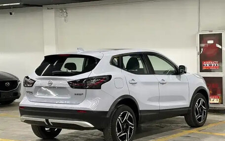 Nissan Qashqai, 2024 год, 2 050 000 рублей, 4 фотография