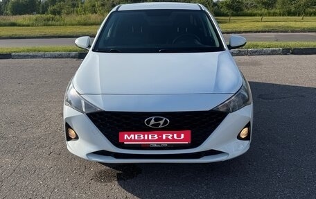Hyundai Solaris II рестайлинг, 2021 год, 1 460 000 рублей, 5 фотография