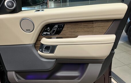 Land Rover Range Rover IV рестайлинг, 2018 год, 6 900 000 рублей, 24 фотография