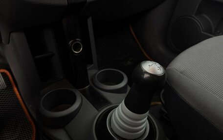 Mitsubishi Colt VI рестайлинг, 2004 год, 299 000 рублей, 19 фотография