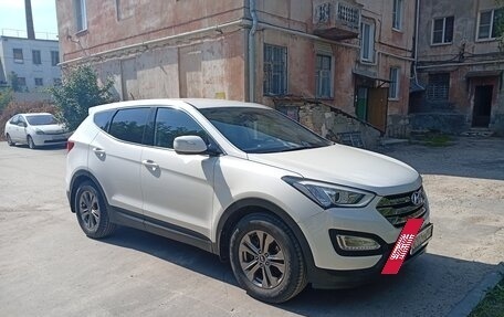 Hyundai Santa Fe III рестайлинг, 2013 год, 2 400 000 рублей, 2 фотография