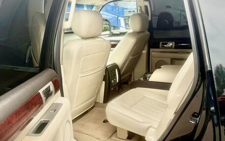 Lincoln Navigator, 2002 год, 1 500 000 рублей, 6 фотография