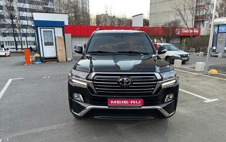 Toyota Land Cruiser 200, 2016 год, 7 500 000 рублей, 1 фотография