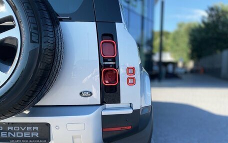 Land Rover Defender II, 2021 год, 7 650 000 рублей, 8 фотография
