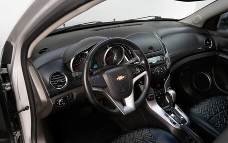 Chevrolet Cruze II, 2013 год, 890 000 рублей, 10 фотография