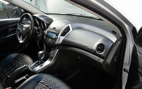 Chevrolet Cruze II, 2013 год, 890 000 рублей, 15 фотография