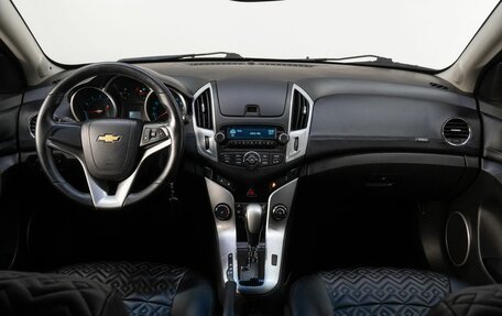 Chevrolet Cruze II, 2013 год, 890 000 рублей, 18 фотография